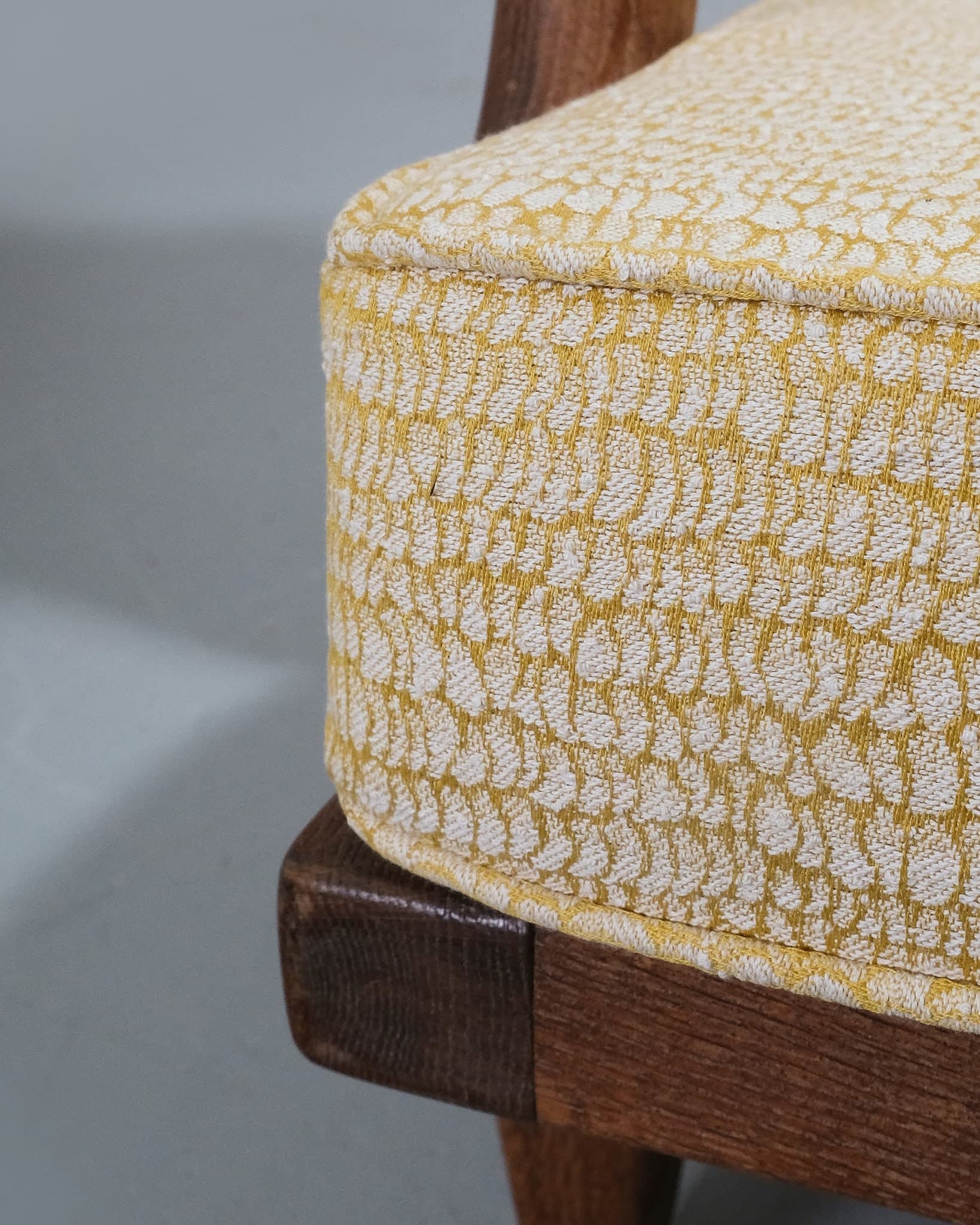 Oak Sofa With Buttoned Backrest Cushion