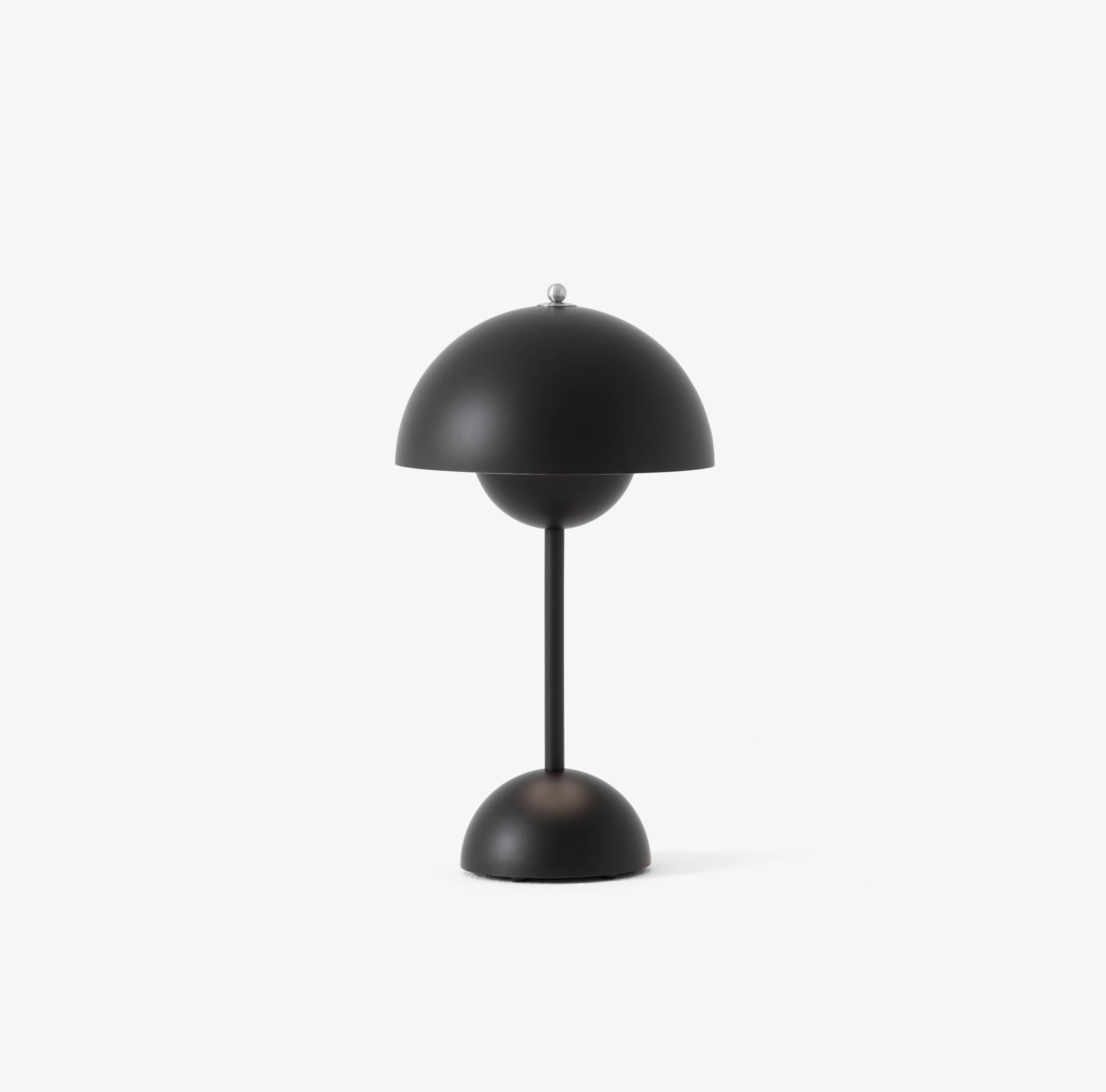 Verner Panton, Flowerpot Portable Lamp VP9 in Matte Black