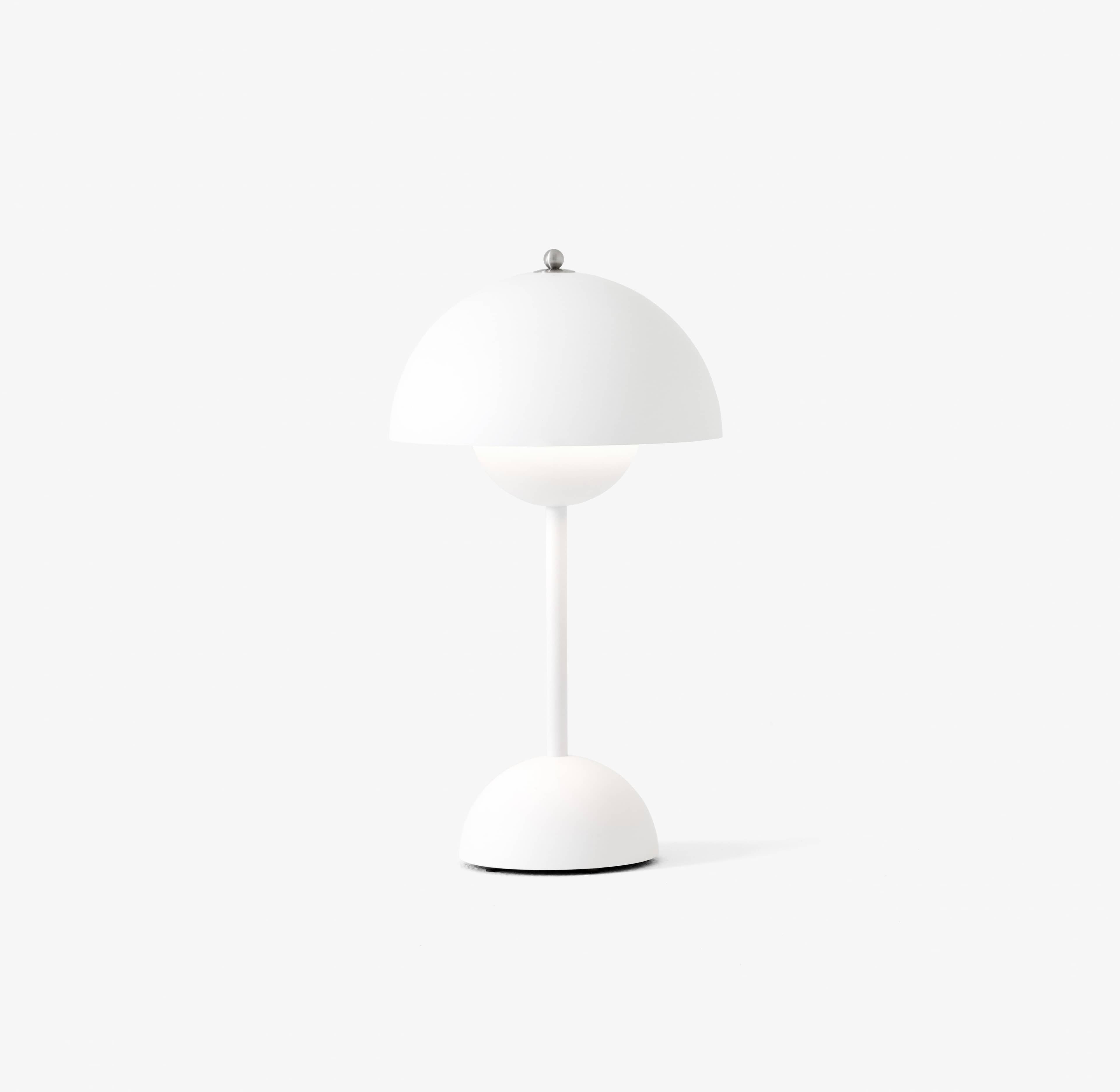 Verner Panton, Flowerpot Portable Lamp VP9 in Matte White
