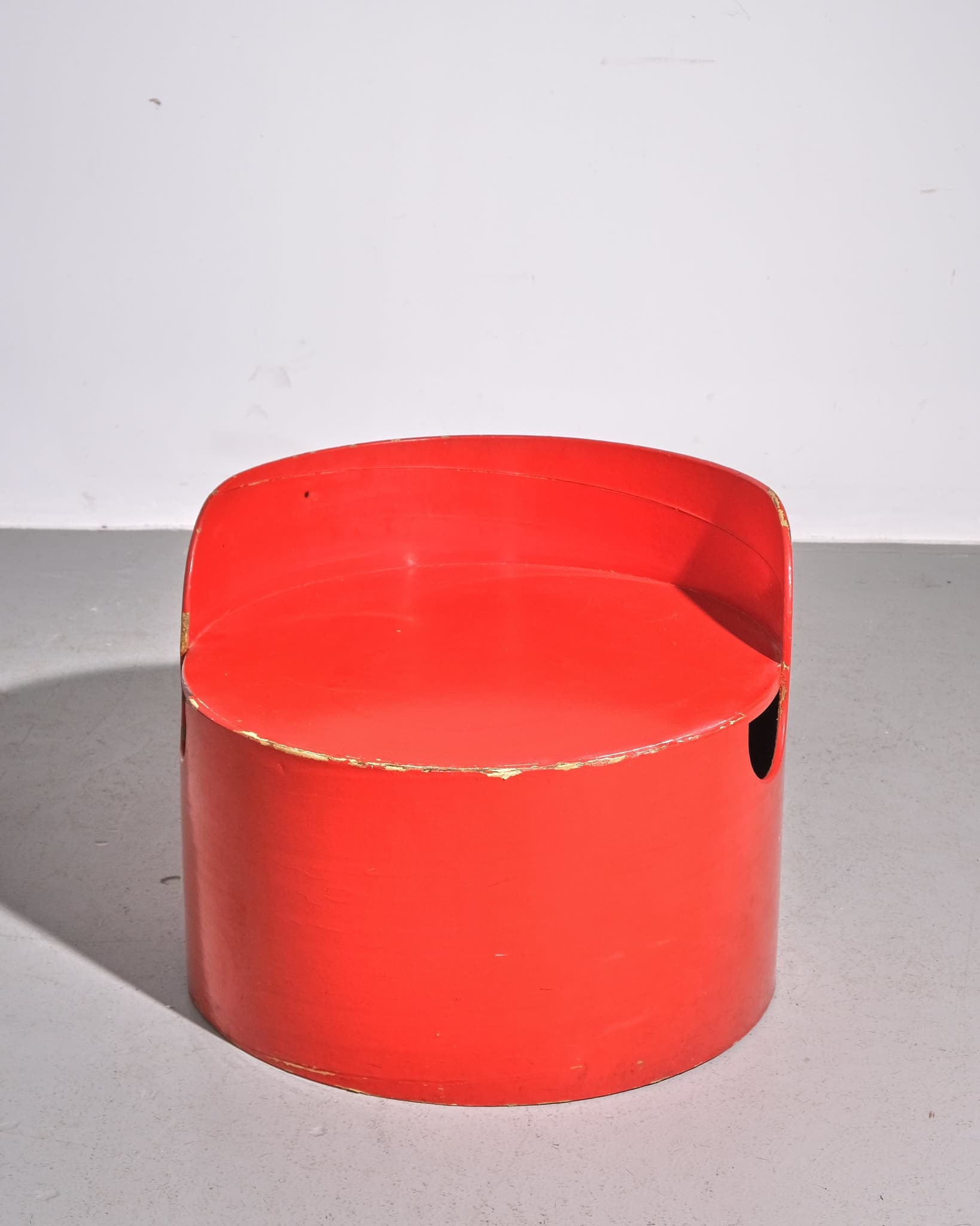 Tomotom Low Chair in Red with Original Cushion