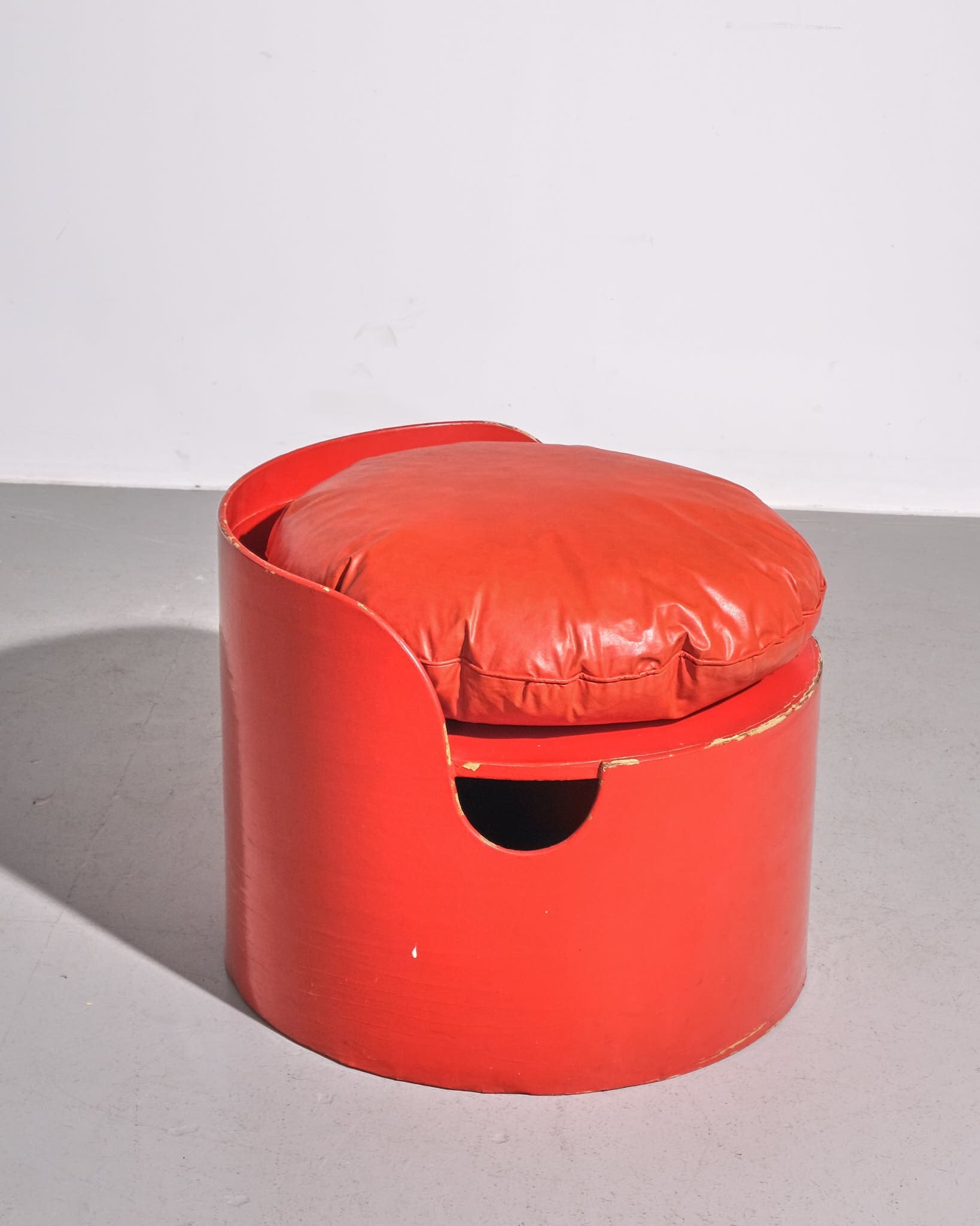 Tomotom Low Chair in Red with Original Cushion