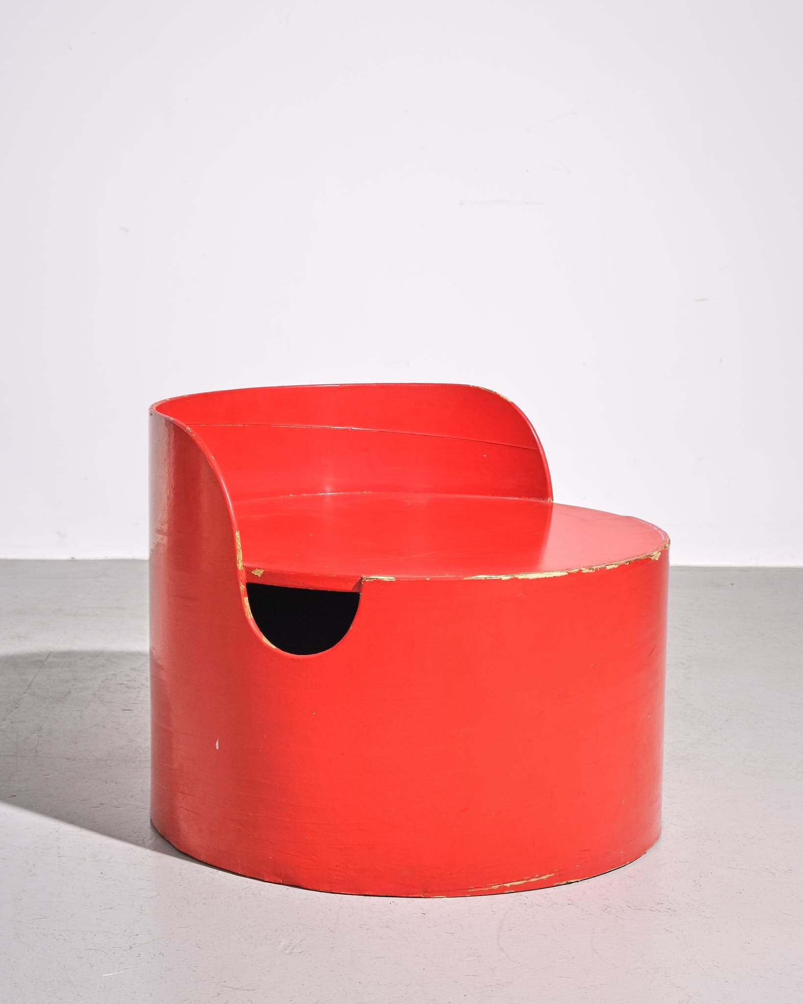 Tomotom Low Chair in Red with Original Cushion