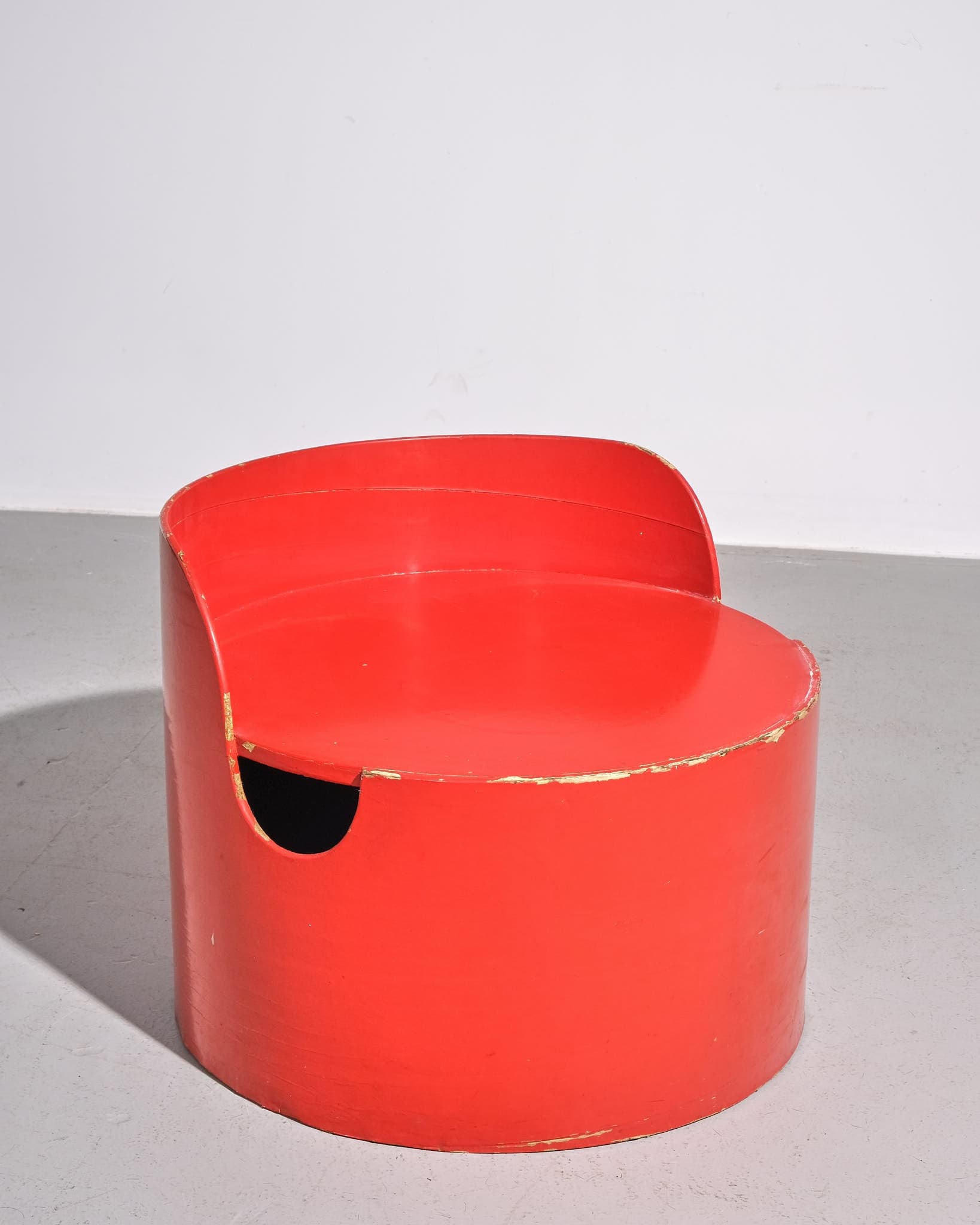 Tomotom Low Chair in Red with Original Cushion