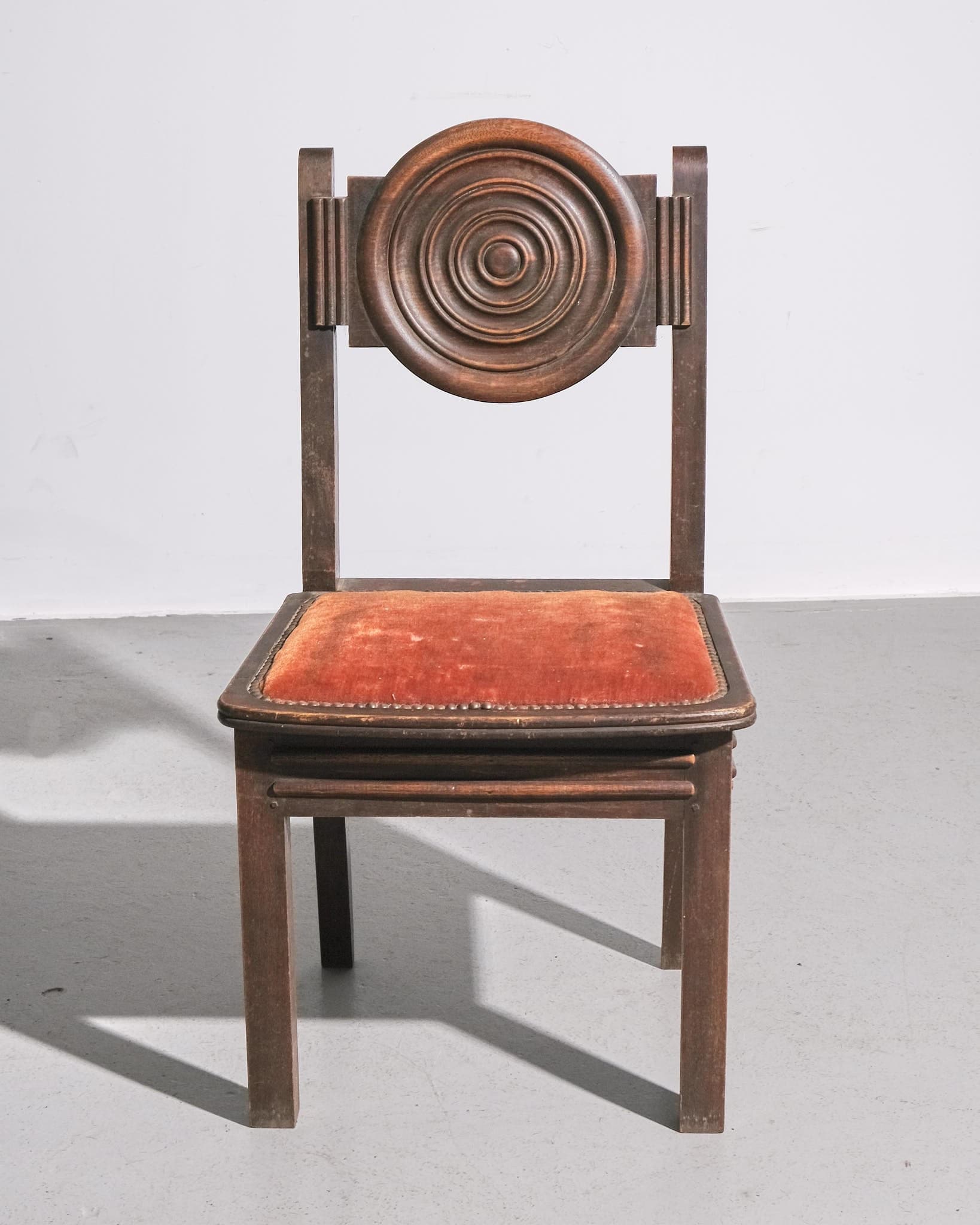 Set of Six Dining Chairs With Turned Circular Backs
