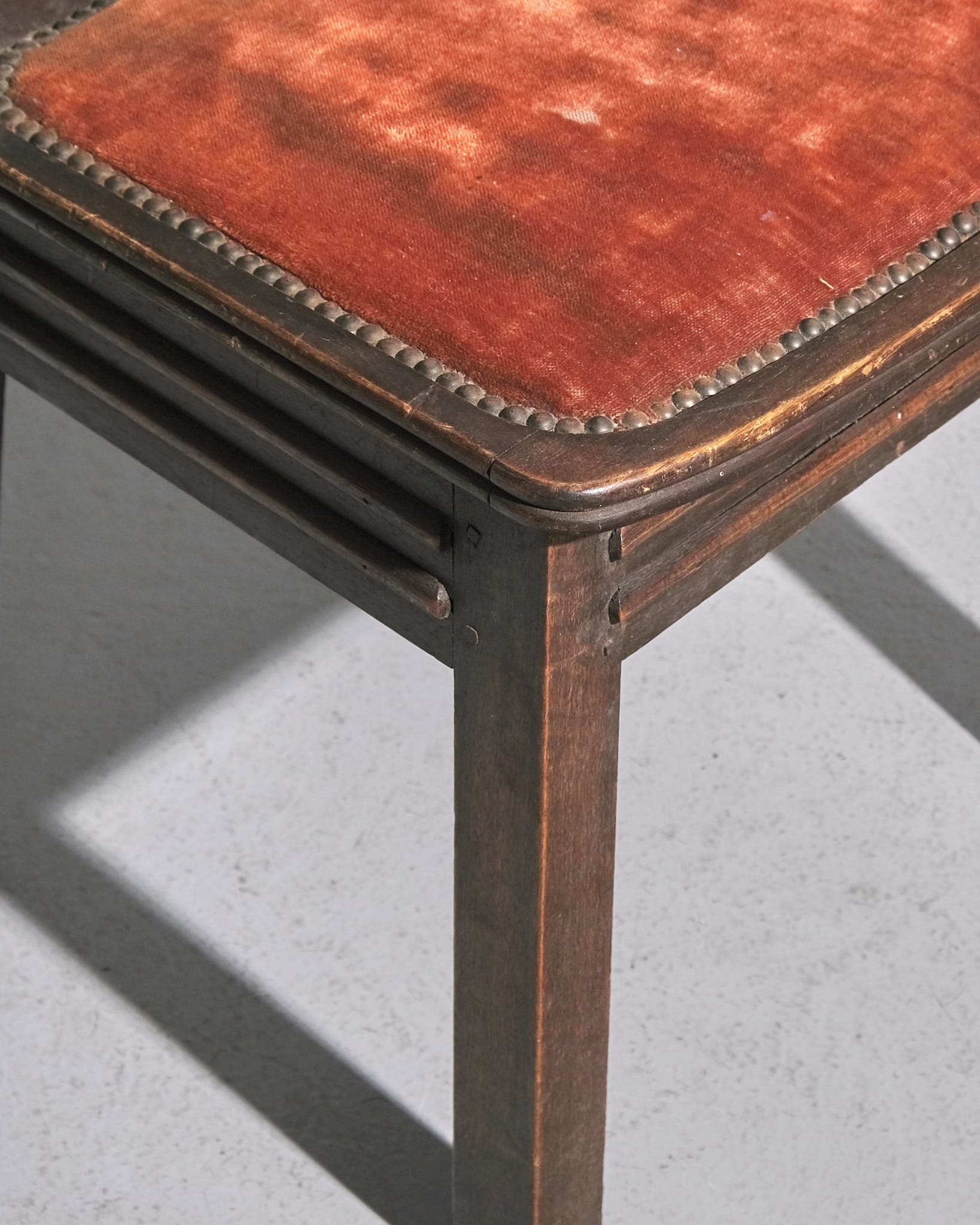 Set of Six Dining Chairs With Turned Circular Backs