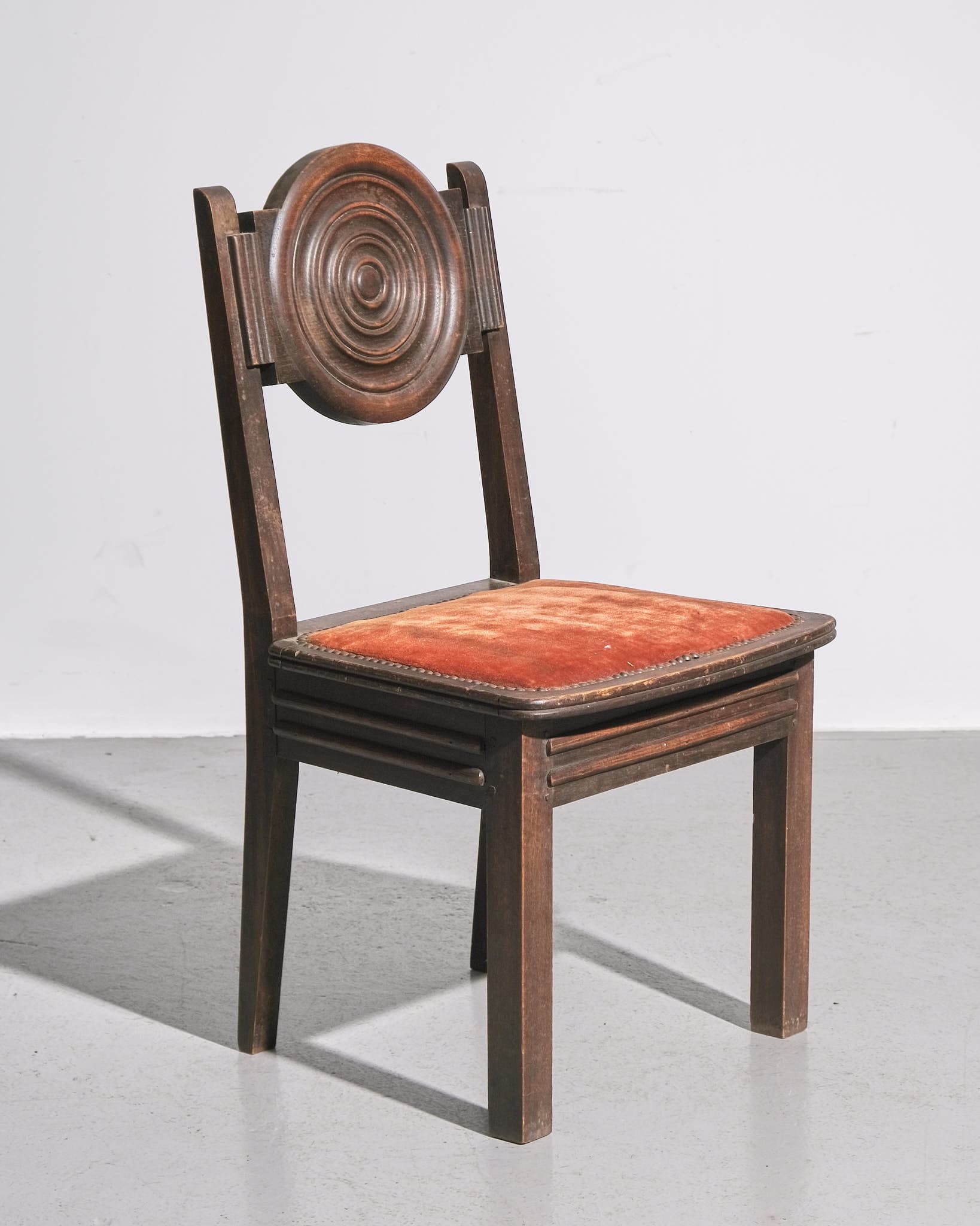 Set of Six Dining Chairs With Turned Circular Backs