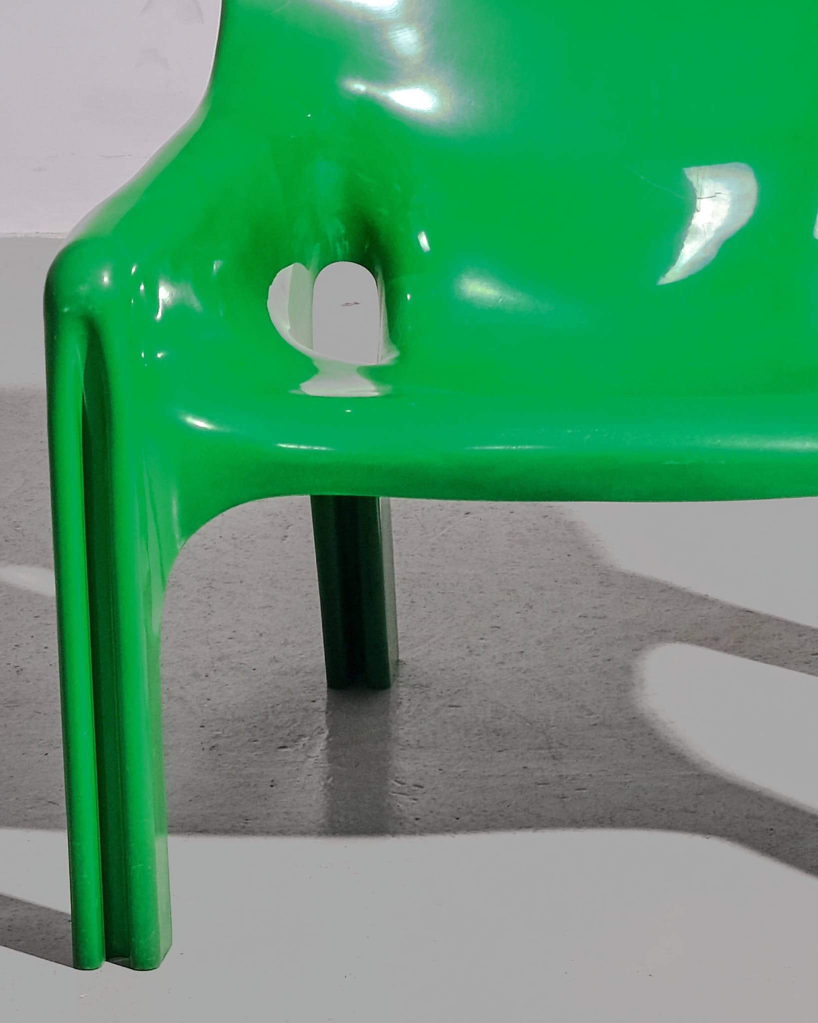 Green Vicario Lounge Chair