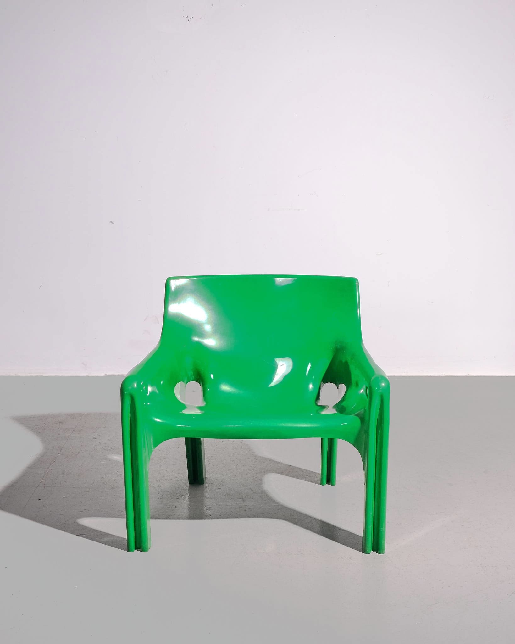 Green Vicario Lounge Chair