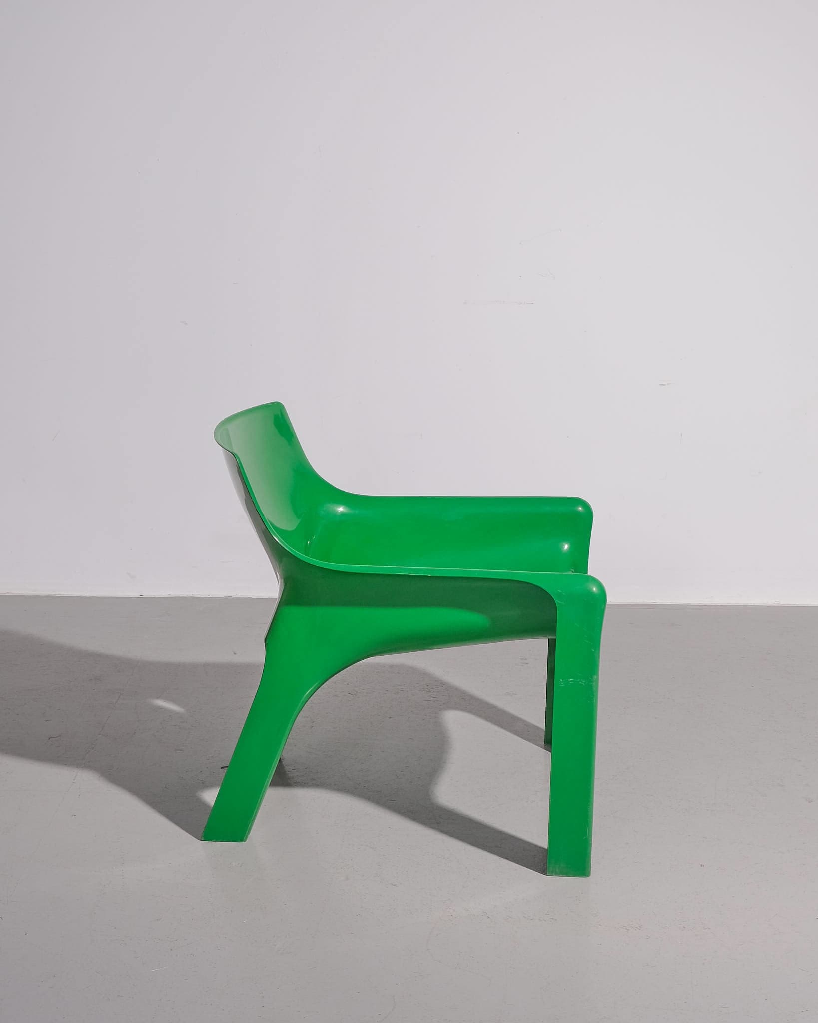 Green Vicario Lounge Chair