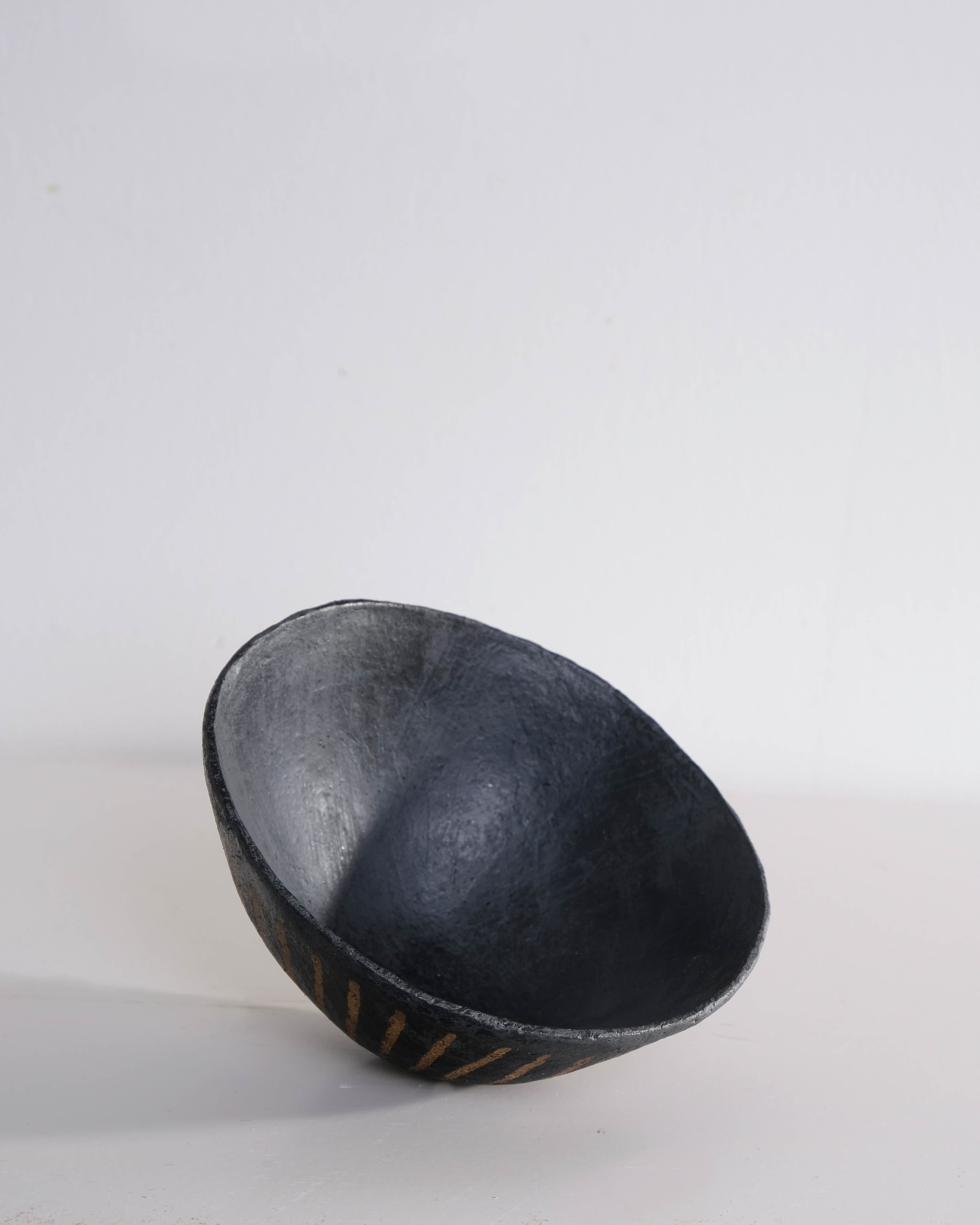 Decorative Resist Brushwork Bowl (Light Double Stripe)