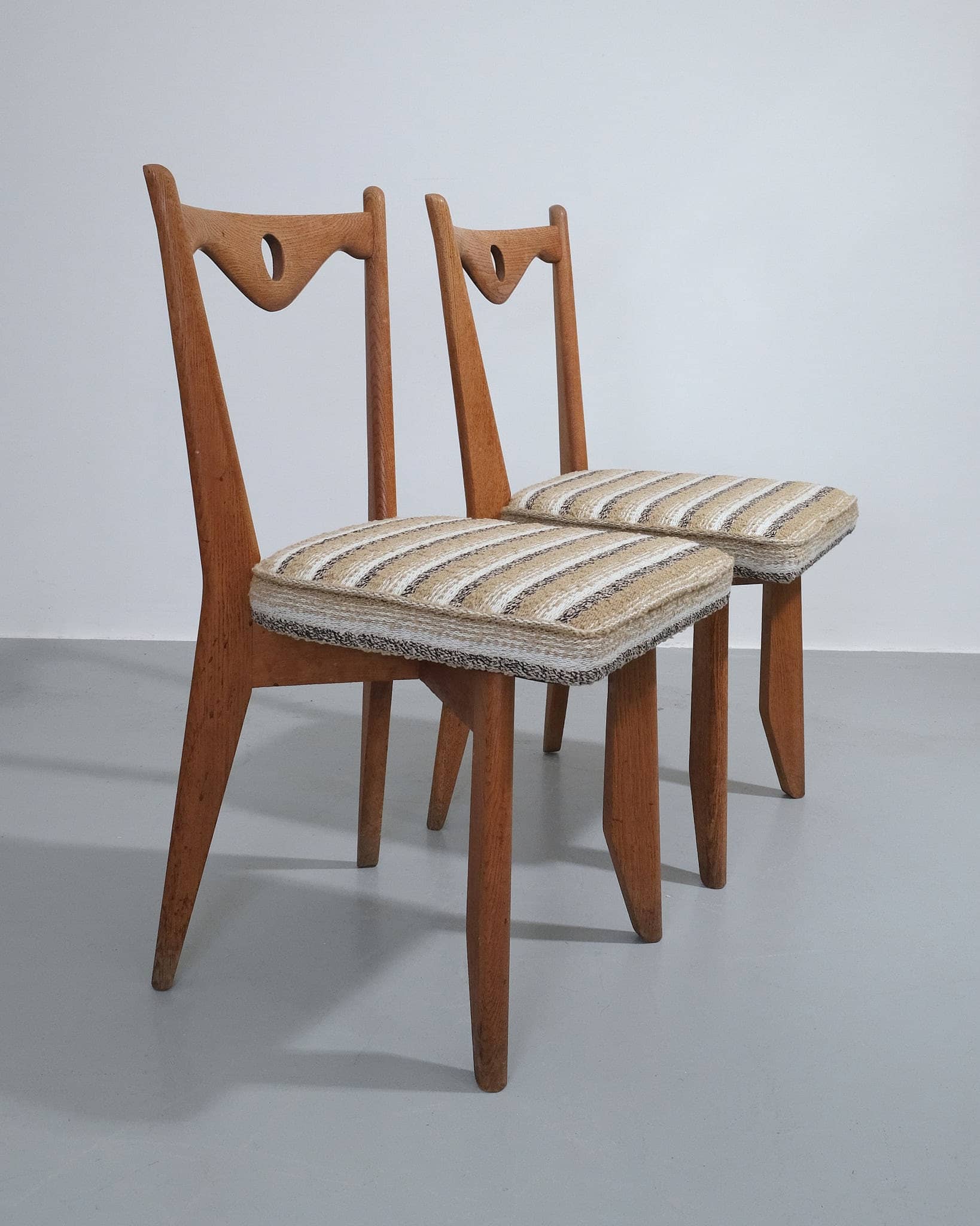 Dining Chair With Circular Cut-out Detail