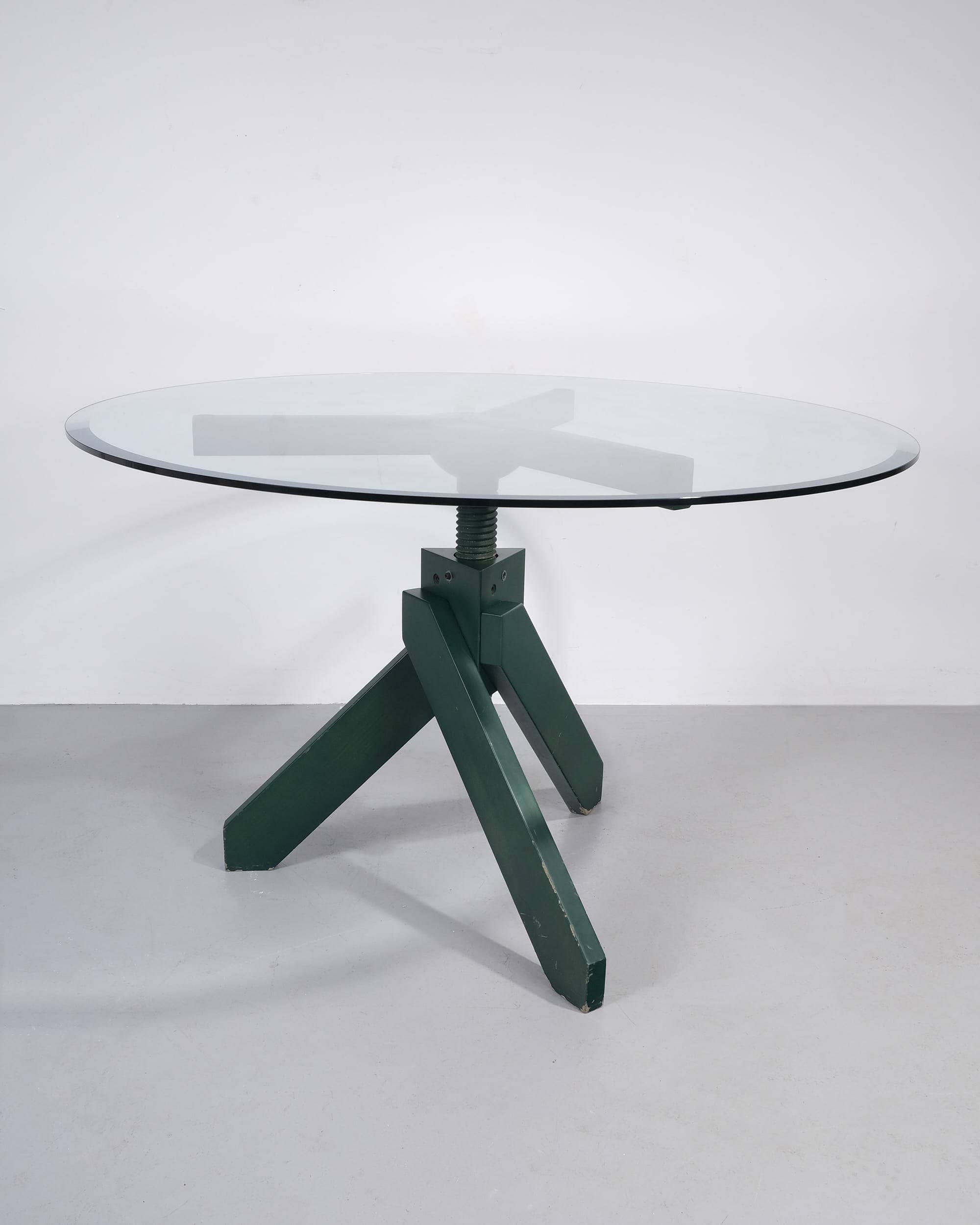 'Vidun' Dining Table