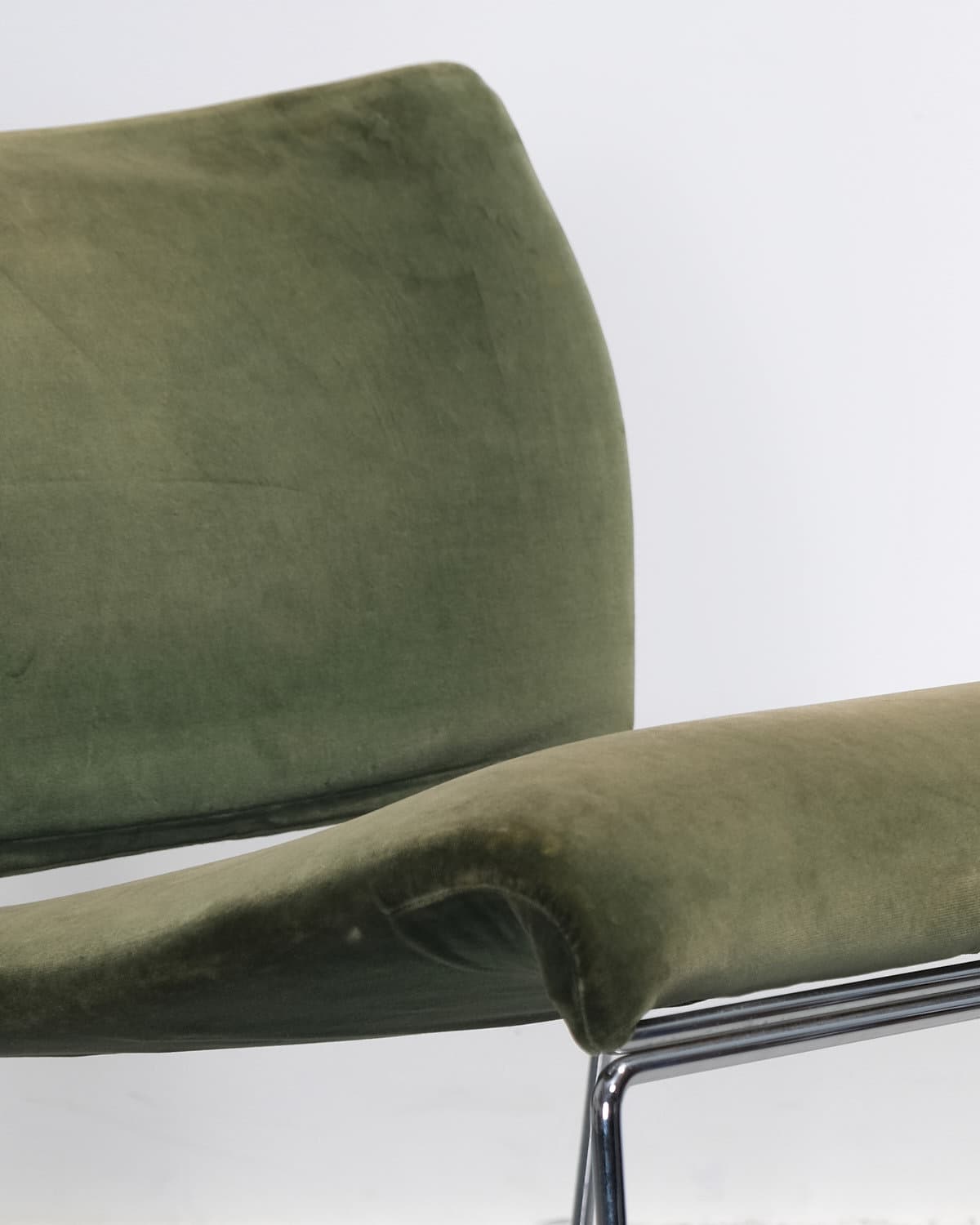 Saghi Lounge Chair