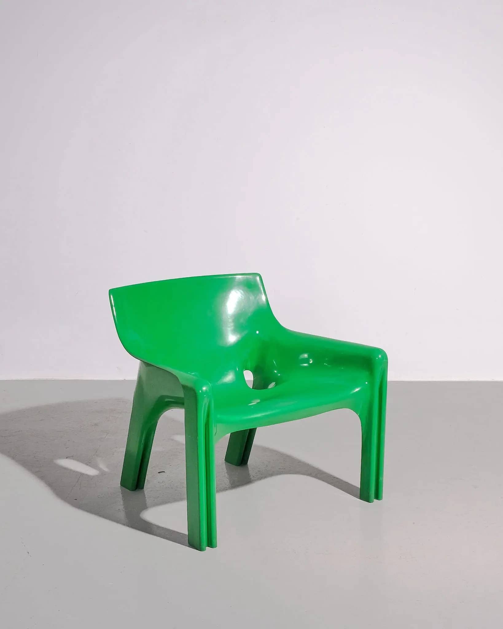 Vicario Armchair