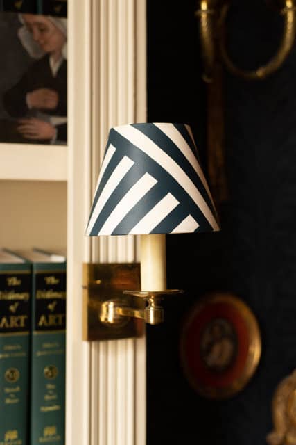Small Beach Hut - Hague Blue (Navy)