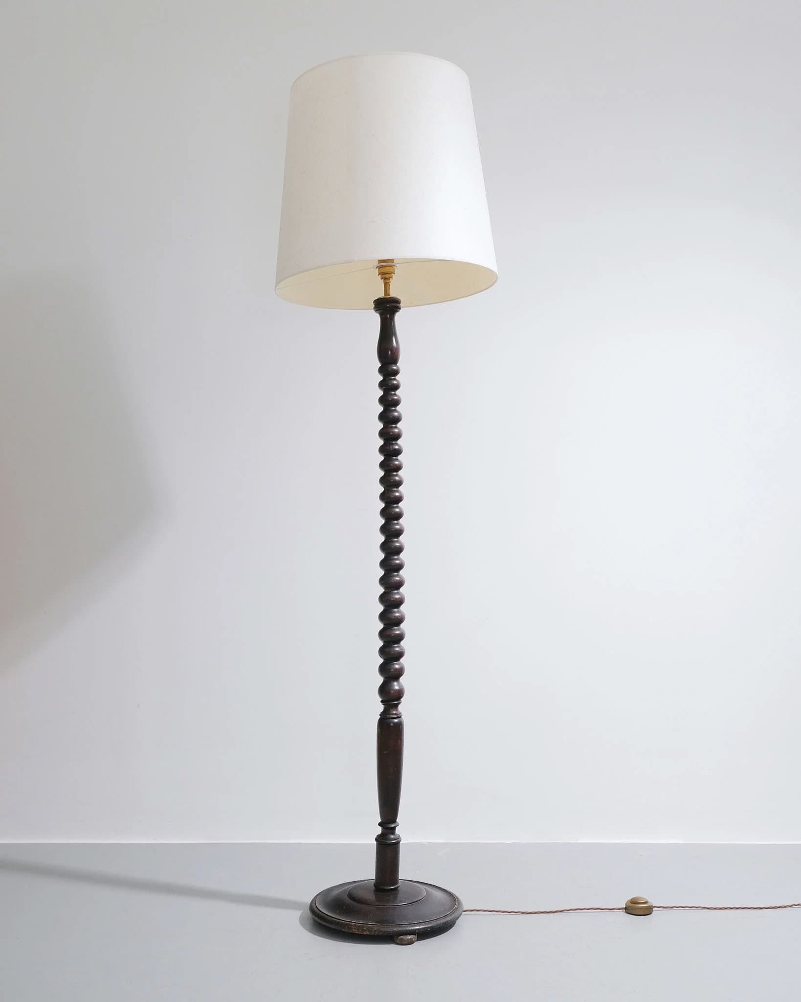Bobbin Floor Lamp