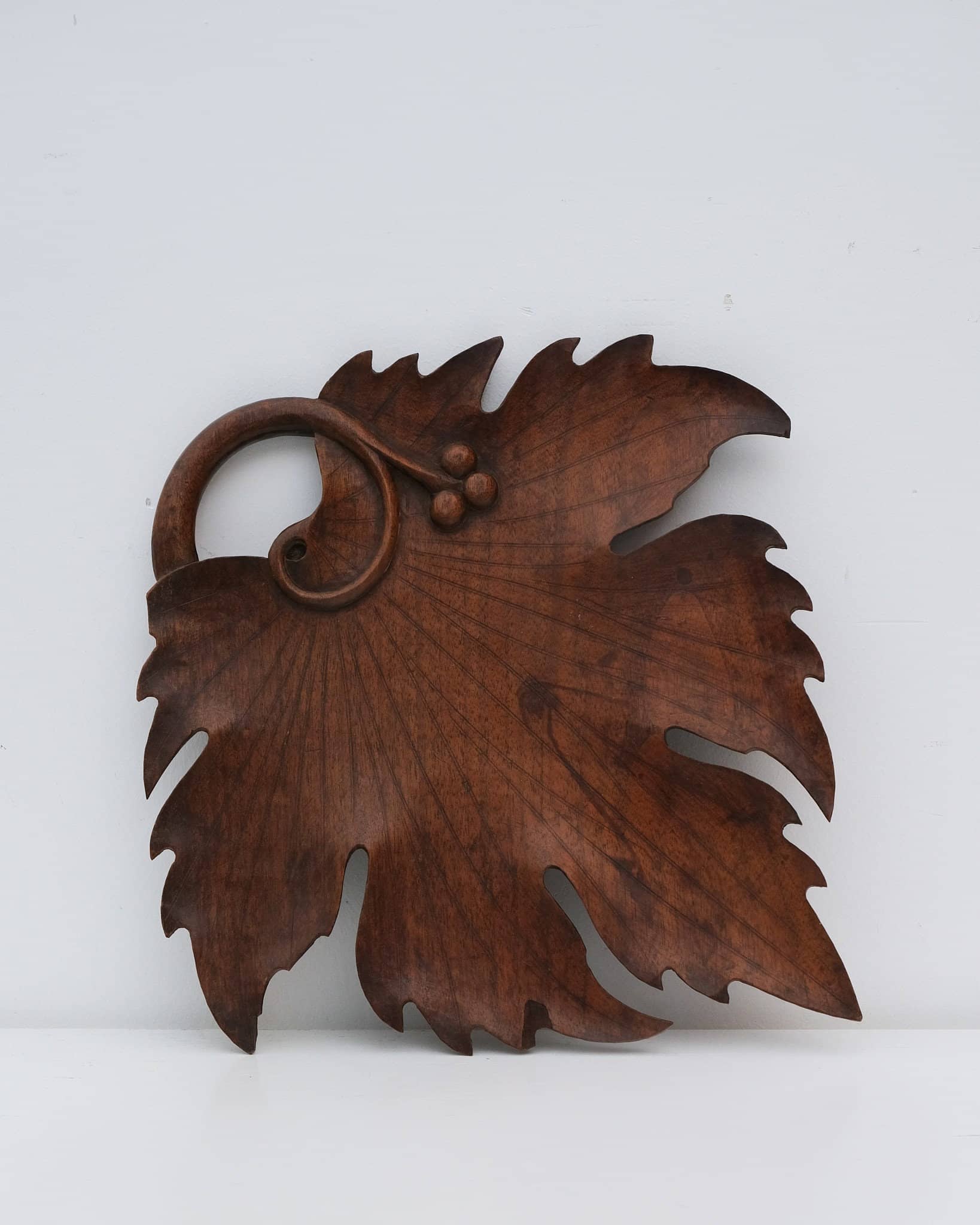 Carved Leaf Tray