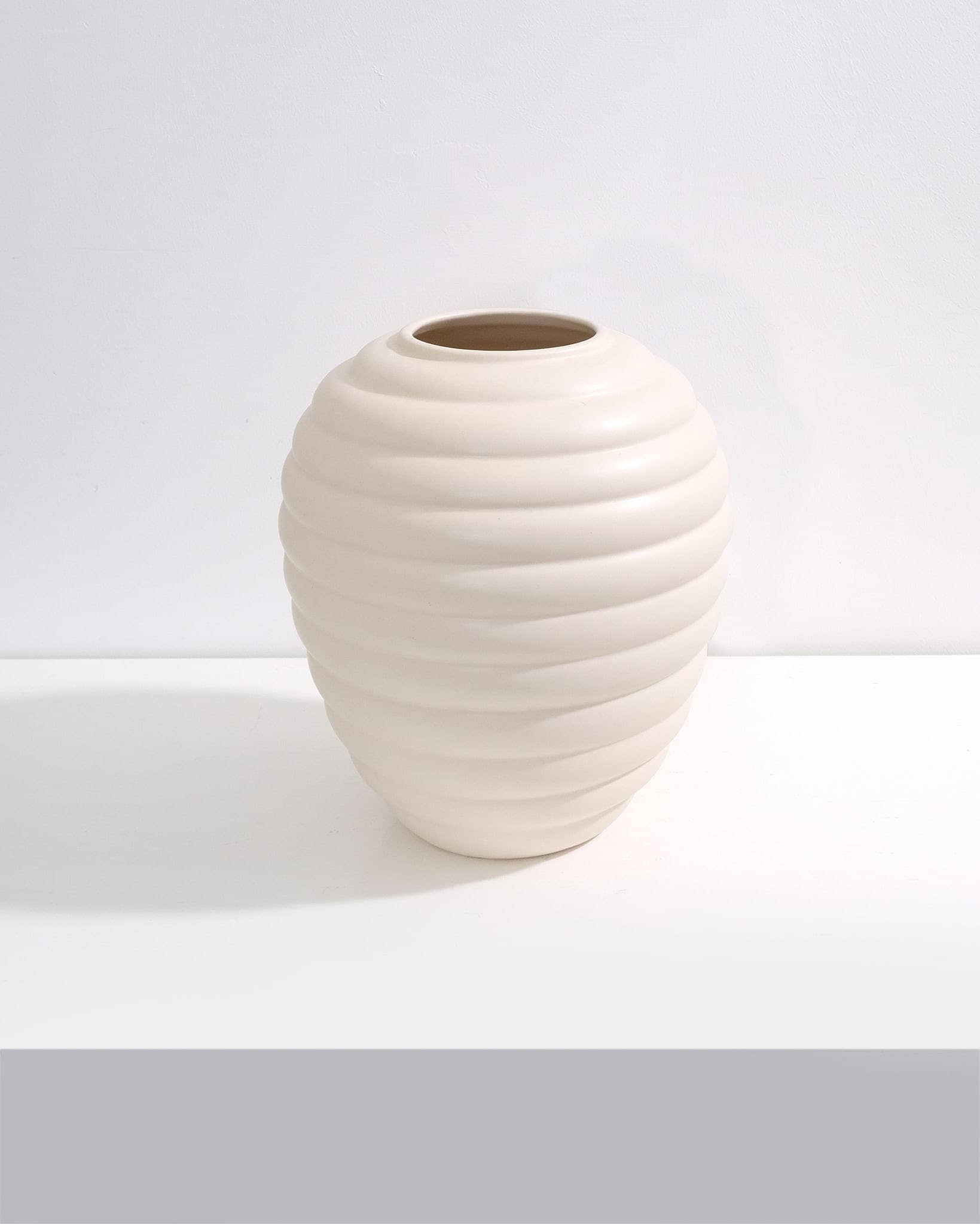 Beehive Ribbed Vase