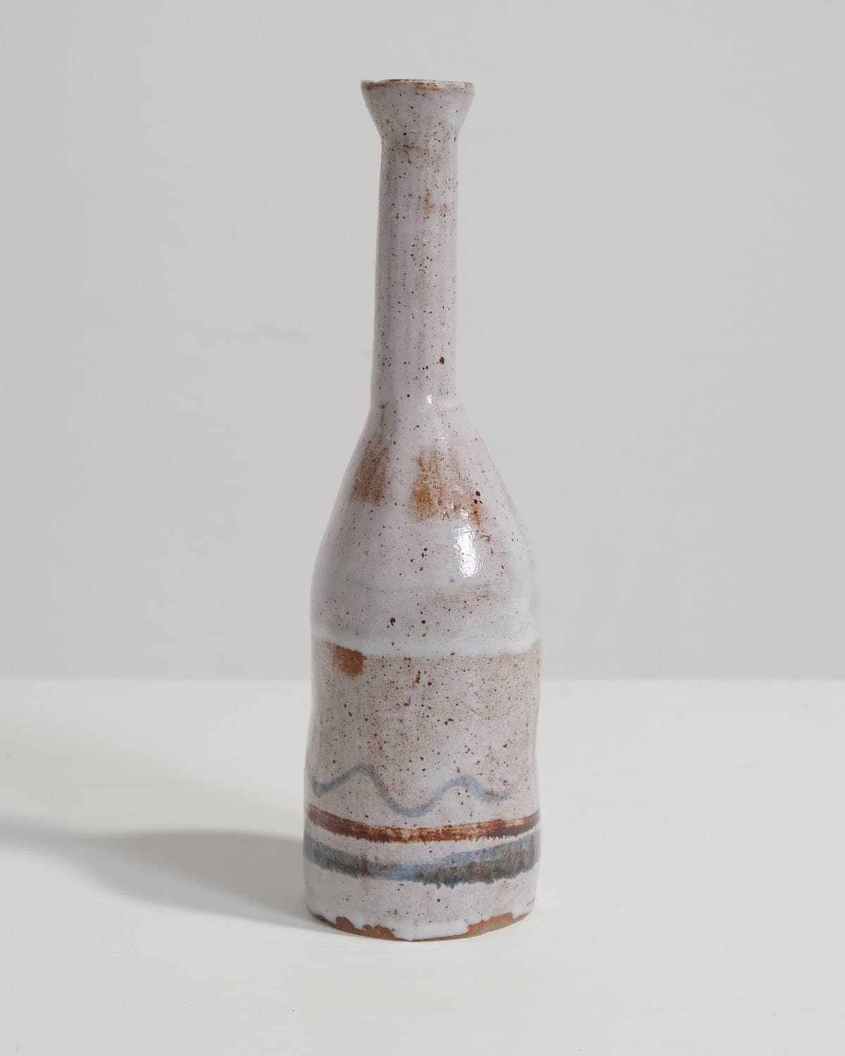 Vestige Bottle