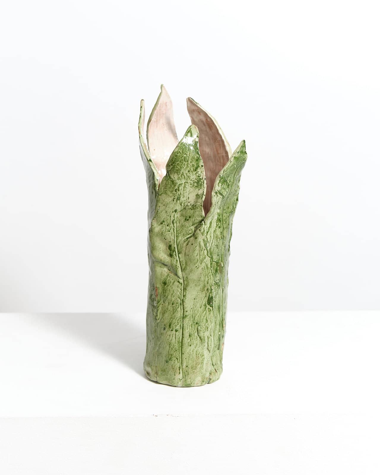 Leaf vase