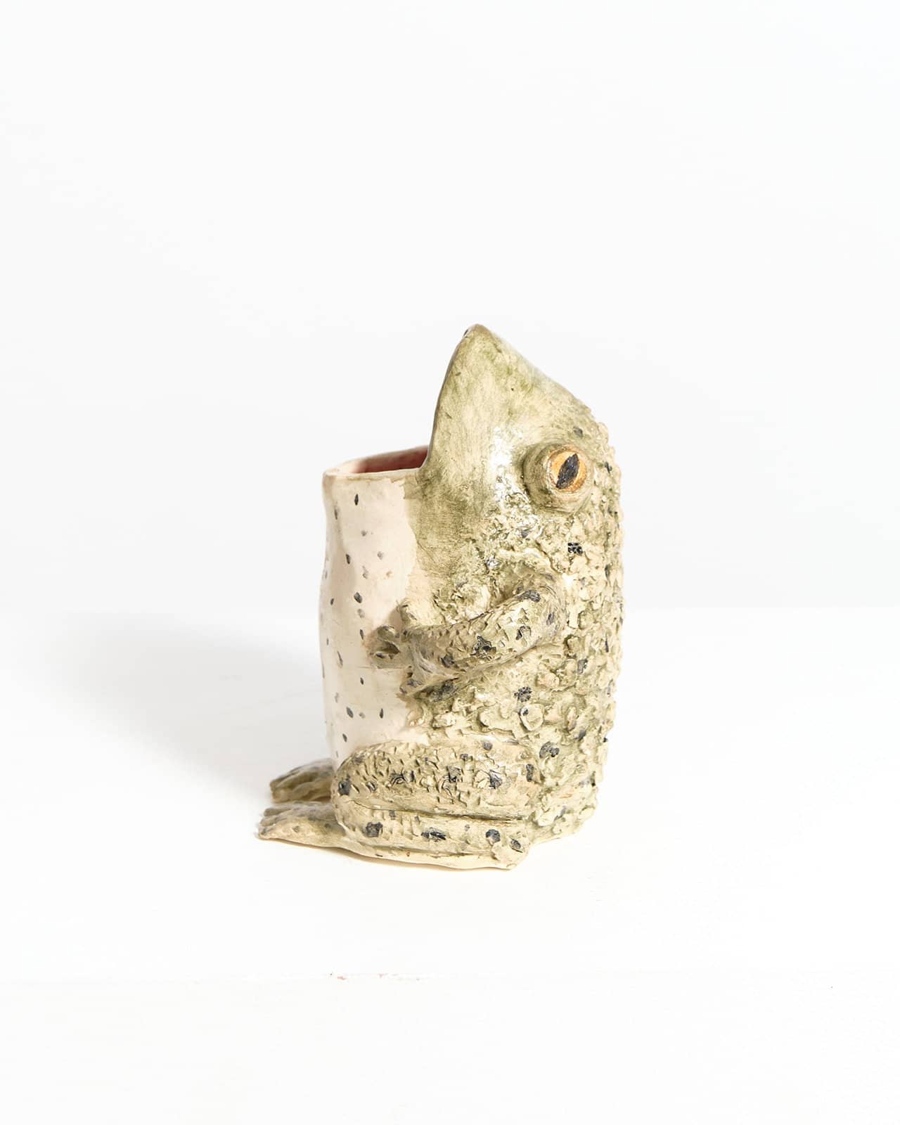Frog vase