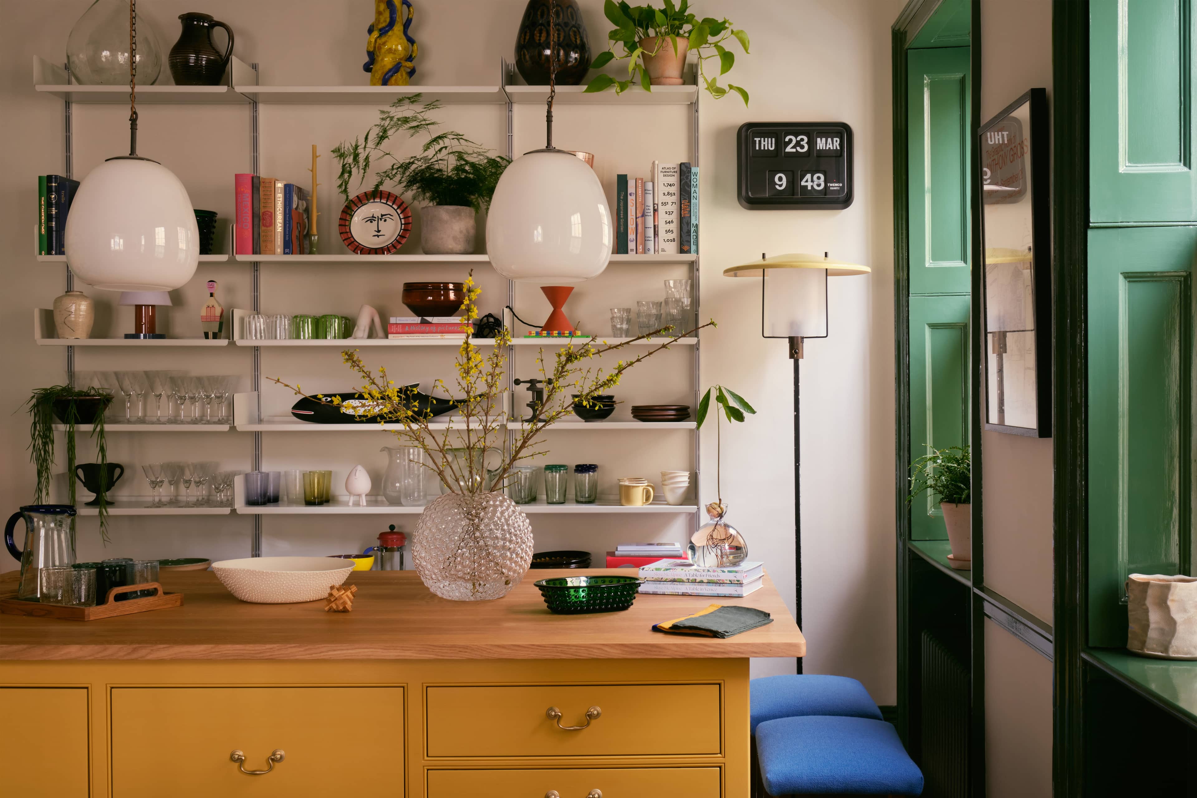 Amenities, 8 Holland Street Townhouse — photograph 1